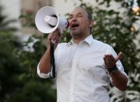 Φαίδων Βόβολης: Αναστολή επαγγέλματος για 6 μήνες στον αρνητή γιατρό