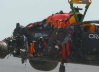 Formula 1 Φερστάπεν: Στο νοσοκομείο μετά από σύγκρουση Formula 1 Φερστάπεν: Στο νοσοκομείο μετά από σύγκρουση