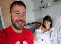 Ευτύχης Μπλέτσας: Στο σπίτι με τη νεογέννητη κορούλα τους Ευτύχης Μπλέτσας: Στο σπίτι με τη νεογέννητη κορούλα τους