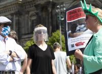 Γερμανία: Περισσότερες ελευθερίες για εμβολιασμένους ζητούν πολιτικοί και επιστήμονες