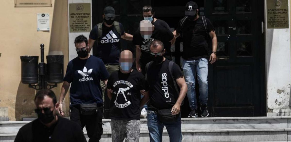 Ηλιούπολη: Προφυλακιστέοι ο αστυνομικός και ο πατέρας της 19χρονης