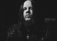 Joey Jordison: Έφυγε από τη ζωή ο θρυλικός ντράμερ των Slipknot Joey Jordison: Έφυγε από τη ζωή ο θρυλικός ντράμερ των Slipknot