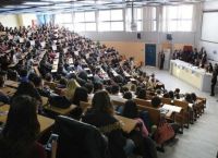 Κεραμέως: Παράθυρο για υποχρεωτικούς εμβολιασμούς στα ΑΕΙ
