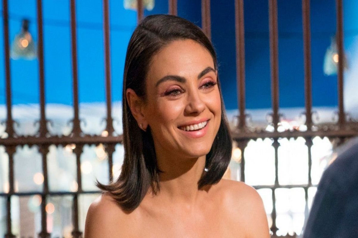 Mila Kunis: Μπάνιο στα παιδιά της μόνο όταν μπορείς να δεις τη βρωμιά