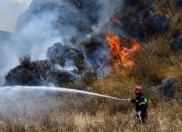 Ανεξέλεγκτη η φωτιά στην Κεφαλονιά: Εκκενώθηκαν και άλλοι οικισμοί – Ενισχύονται συνεχώς οι δυνάμεις