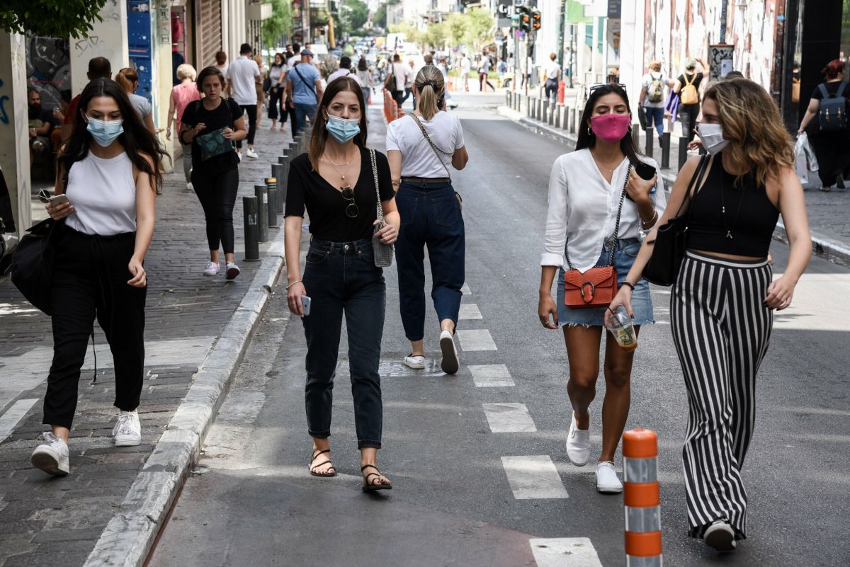 Κορωνοϊός: 5 συλλήψεις την Τρίτη για μη τήρηση των μέτρων