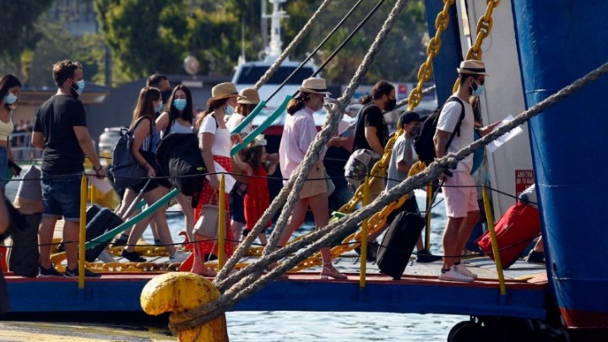 Μετακίνηση στα νησιά: Τι αλλάζει από Δευτέρα 5/7