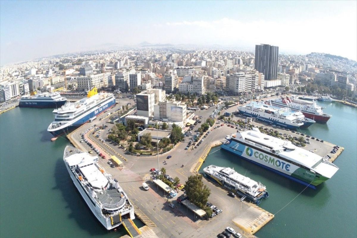 Πειραιάς Λιμάνι : Με πληρότητα αναχωρούν τα πλοία