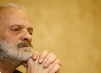 Σπύρος Φωκάς: Δίνει μάχη για την ζωή του στο Λαϊκό