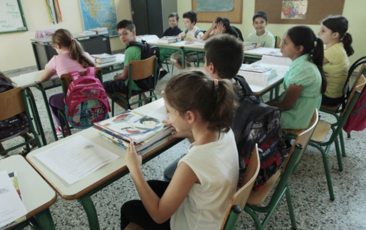 Γκάγκα: Ανοιχτό το ενδεχόμενο να κλείσουν τα σχολεία