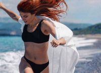 Μαίρη Συνατσάκη: Μας δείχνει το καυτό μπραζίλ της