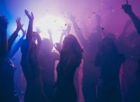 Άλιμος: Στο στόχαστρο της εισαγγελέως το μεγάλο κορωνοπάρτι