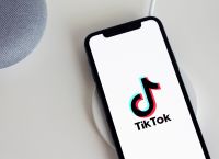TikTok: Τα απίστευτα ποσά που βγάζουν σήμερα οι TikTokers TikTok: Τα απίστευτα ποσά που βγάζουν σήμερα οι TikTokers