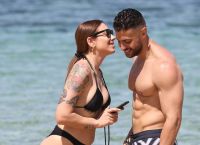 Η Ευρυδίκη Βαλαβάνη αναστάτωσε την Αστυπάλαια με καυτό μπικίνι