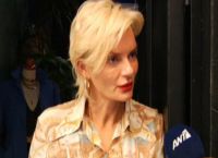 Έλενα Χριστοπούλου: Κολάζει η φωτογραφία χωρίς ρετούς στο Instagram Έλενα Χριστοπούλου: Κολάζει η φωτογραφία χωρίς ρετούς στο Instagram