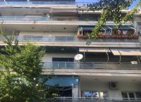 Λάρισα: Νεκρός άνδρας που έπεσε από τον 4ο όροφο πολυκατοικίας