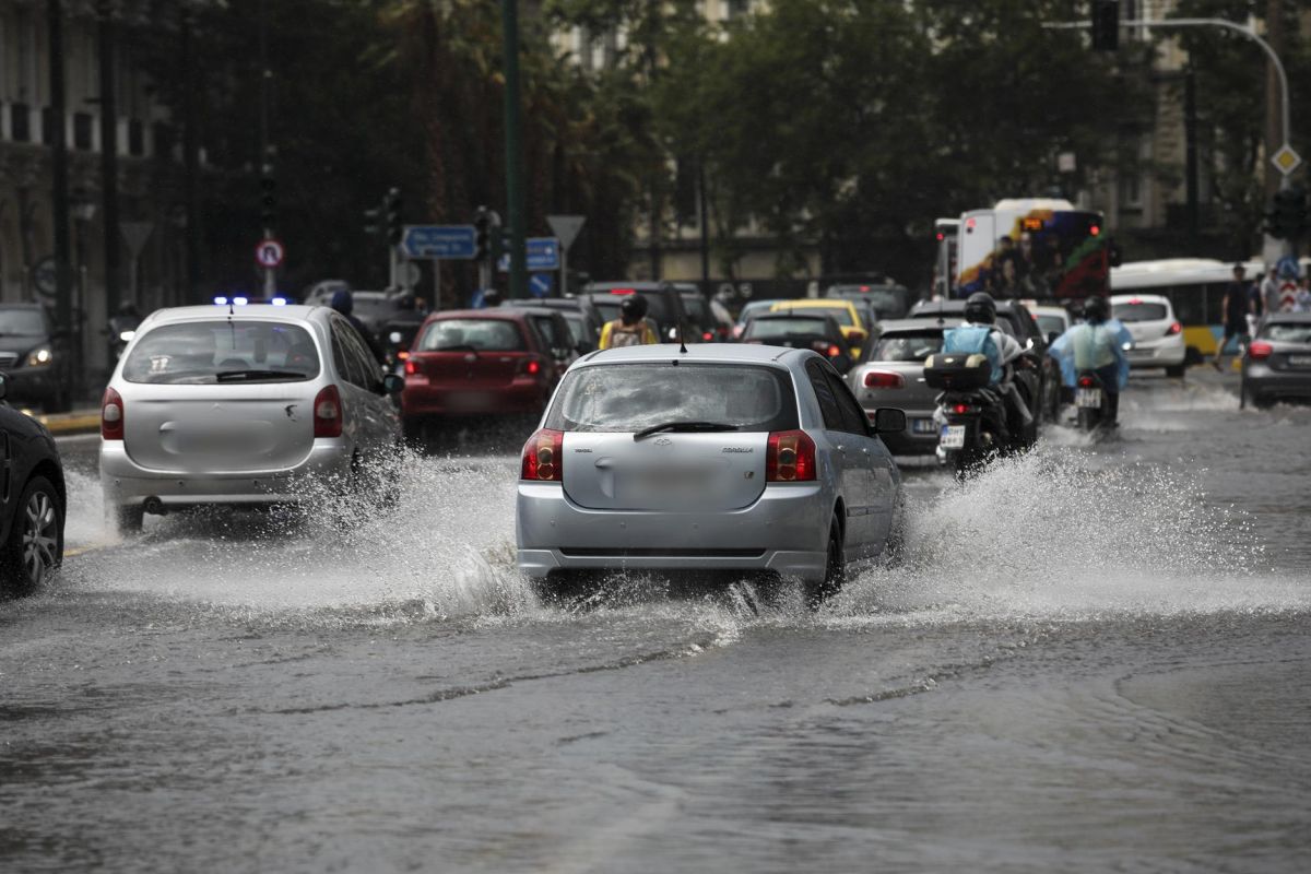 Meteo: Που θα χτυπήσει η κακοκαιρία «Αθηνά» το Σάββατο