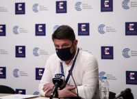 Νίκος Χαρδαλιάς: Έκανε την τρίτη δόση του εμβολίου κατά της COVID-19 Νίκος Χαρδαλιάς: Έκανε την τρίτη δόση του εμβολίου κατά της COVID-19