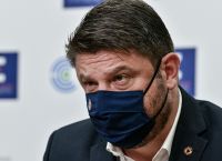 Έκτακτη ενημέρωση από τον Χαρδαλιά για τις πυρκαγιές Έκτακτη ενημέρωση από τον Χαρδαλιά για τις πυρκαγιές