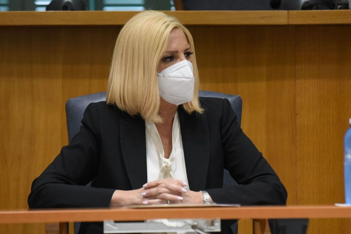 Γεννηματά για Βαρυμπόμπη: Ο πρωθυπουργός δεν μπορεί να κρύψει τις σοβαρές ευθύνες και ανεπάρκειες