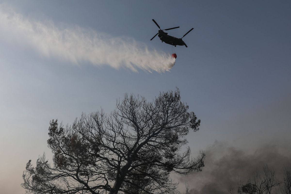 Φωτιά στα Γρεβενά: Εκκενώνονται τέσσερις οικισμοί