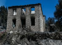 Τατόι: Πως είναι πριν και μετά την πυρκαγιά – Ποια κτίρια υπέστησαν ζημιές