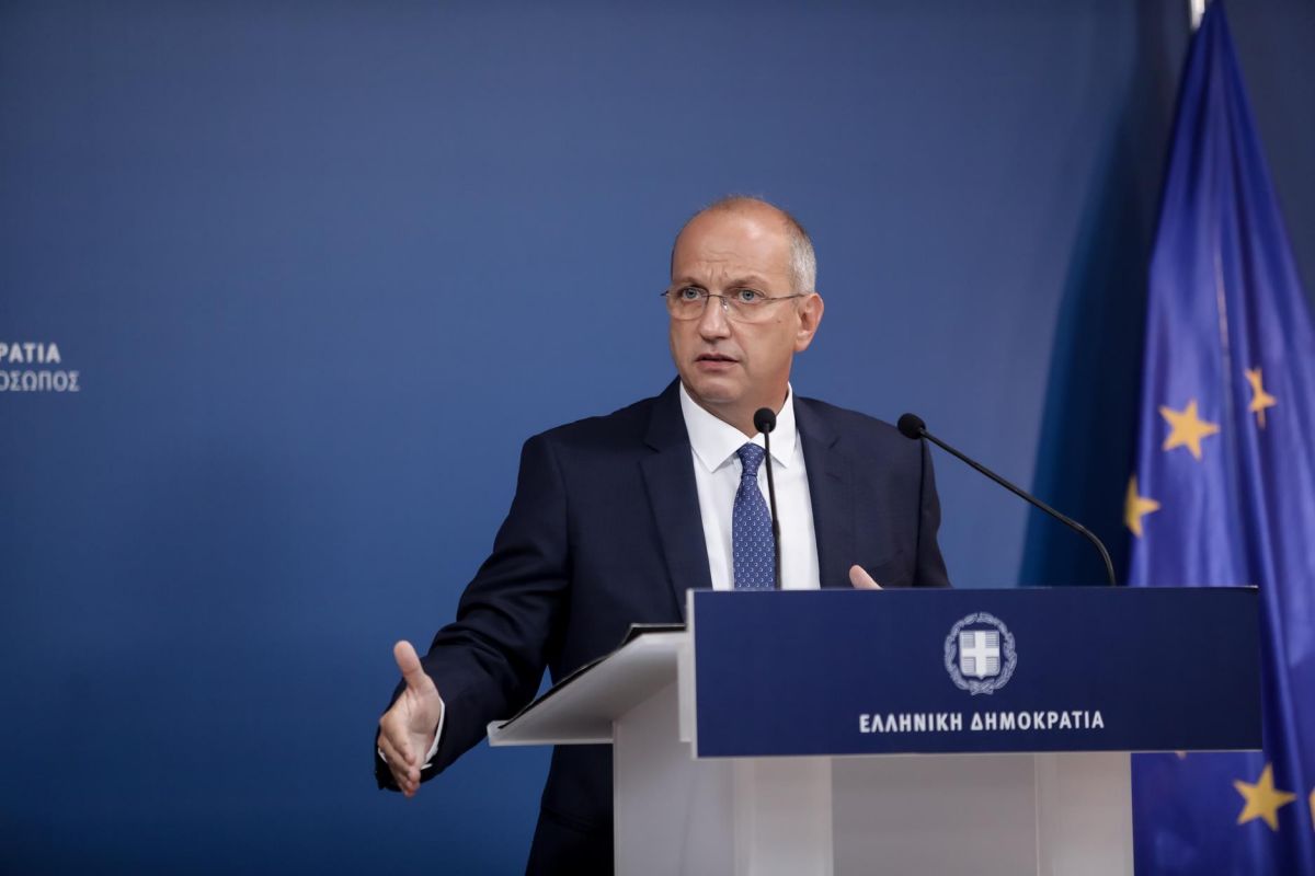 Οικονόμου: Συνεχίζεται η αναστολή καταβολής της εισφοράς αλληλεγγύης