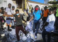 Σεισμός Αϊτή: Κοντά στους 1300 οι νεκροί