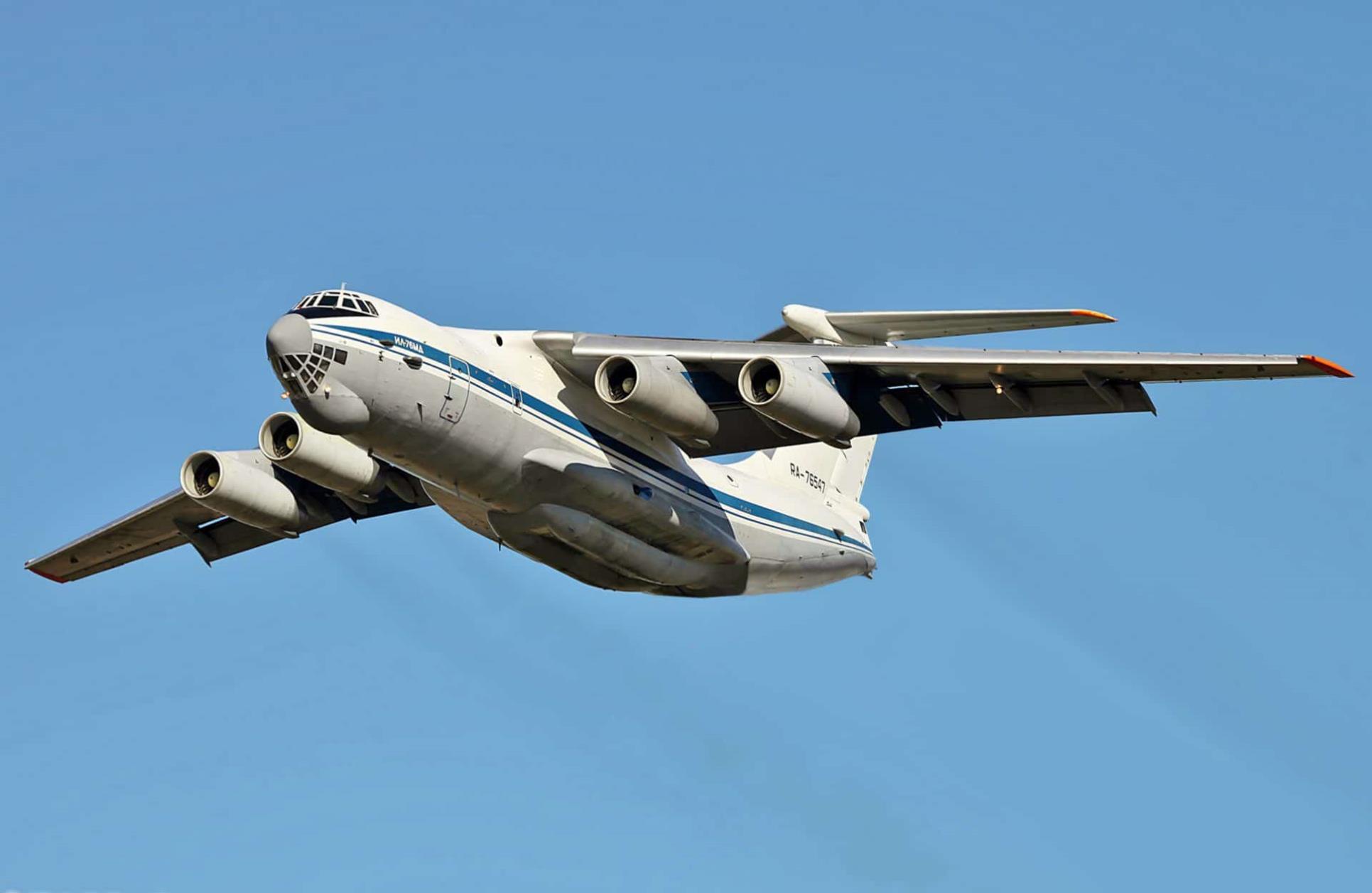 Φωτιές: Αυτά είναι τα θηριώδη Ilyushin II-76 και τα Mil Mi-8 που στέλνει η Ρωσία