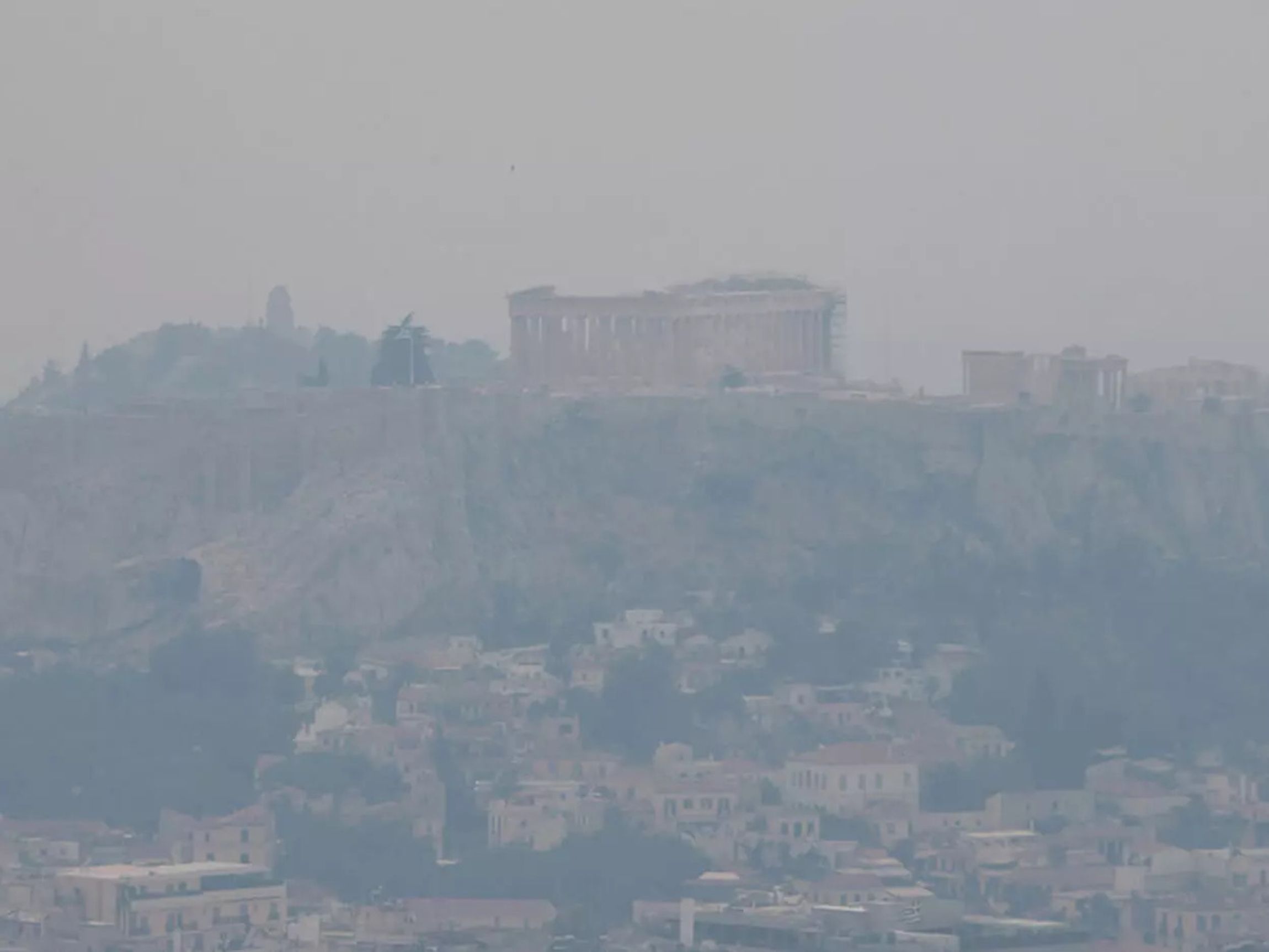 Καπνός Αττική: Πως να προστατευτείτε από την στάχτη