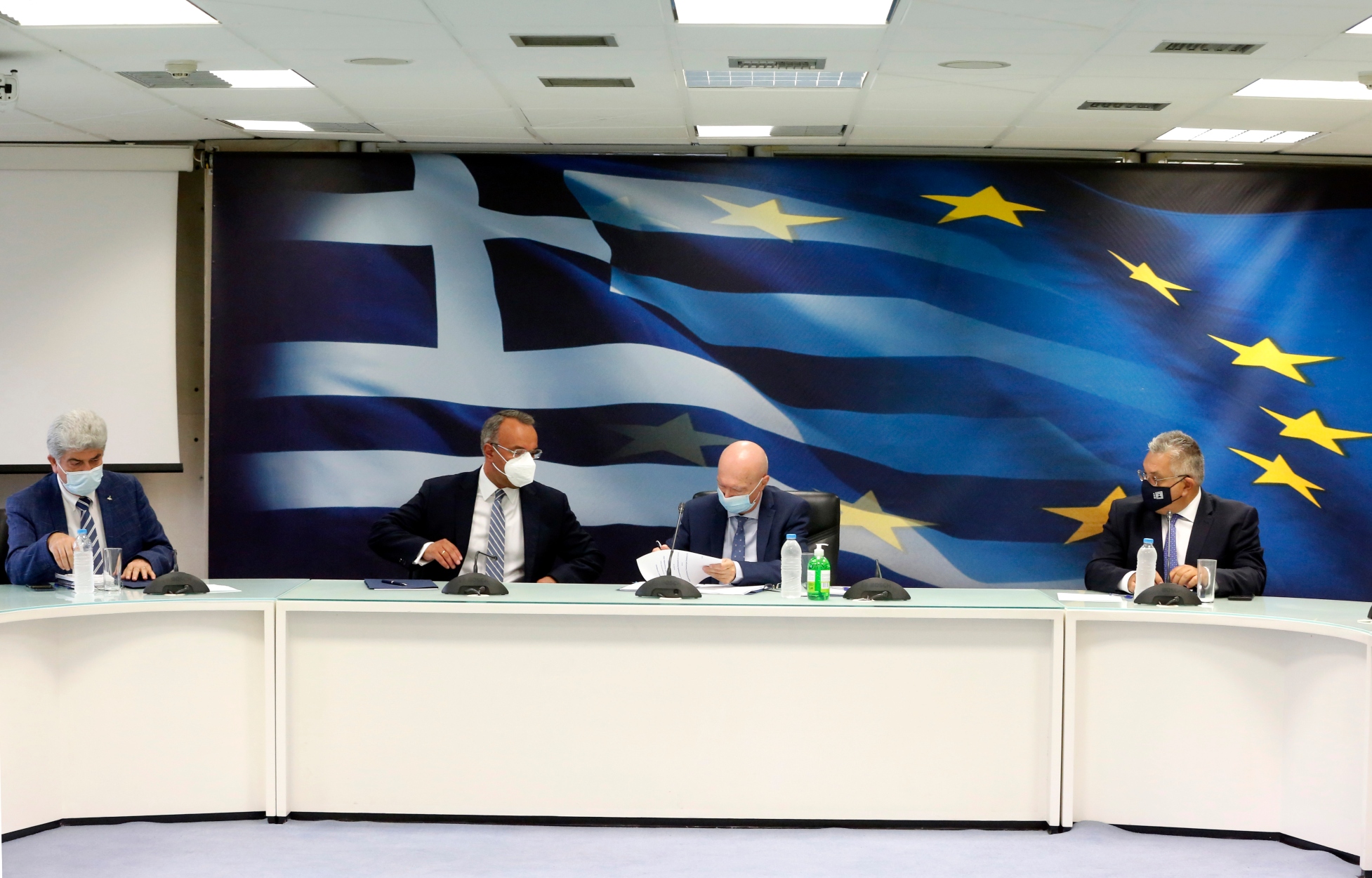 Υπουργείο Οικονομικών: Συνεργασία με τέσσερα πανεπιστήμια για τη δημιουργία Αυτόνομου Εναέριου Οχήματος