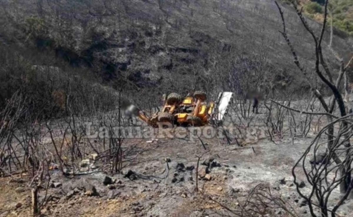 Φωκίδα: Γκρέιντερ έπεσε σε γκρεμό λόγω της φωτιάς