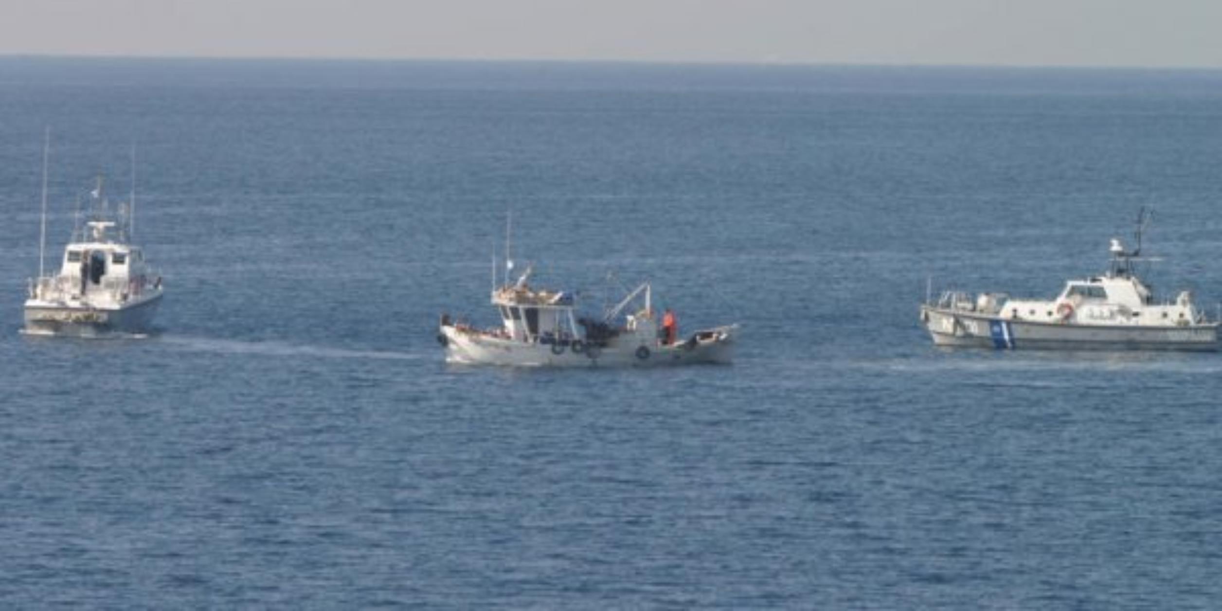 Ελληνοτουρκικά: Αποκαλυπτικό βίντεο με Τούρκους να ψαρεύουν παράνομα κοντά στη Λέρο