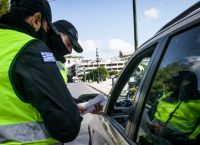 Παραβάσεις μέτρων 21/09: 304 παραβάσεις και 1 σύλληψη Παραβάσεις μέτρων 21/09: 304 παραβάσεις και 1 σύλληψη
