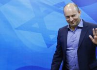 Ισραήλ: Έλαβε τρίτη δόση εμβολίου ο Μπένετ