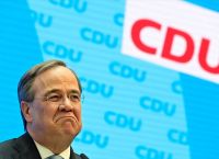 Άρμιν Λάσετ: Παραιτήθηκε από πρόεδρος του CDU Άρμιν Λάσετ: Παραιτήθηκε από πρόεδρος του CDU