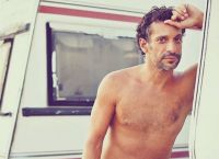 Γιώργος Χρανιώτης: Ο γιος του «λιώνει» το διαδίκτυο και ο ίδιος… απορεί