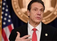 Άντριου Κουόμο: Παραιτήθηκε οι κυβερνήτης της Νέας Υόρκης