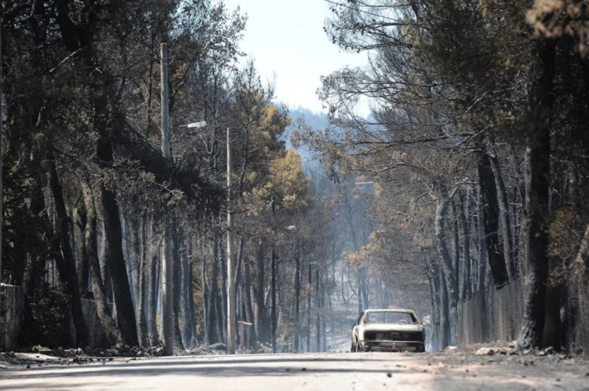 Φωτιά στην Αττική: Το μέγεθος της καταστροφής σε εικόνες