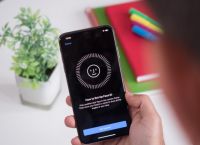 Πως να ξεκλειδώσεις το κινητό σου ακόμα κι αν φοράς μάσκα