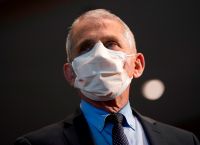 Φάουτσι: Καλή ιδέα ο υποχρεωτικός εμβολιασμός των μαθητών