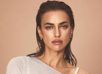 Ιρίνα Σάικ: Ποζάρει και πάλι τόπλες στο Instagram