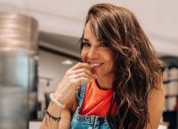 Νικολέττα Καρρά: Με καυτό μπραζίλ ανεβάζει τη θερμοκρασία