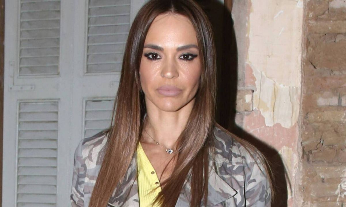 Νικολέττα Καρρά: Με μωβ μπικίνι ρίχνει το Instagram