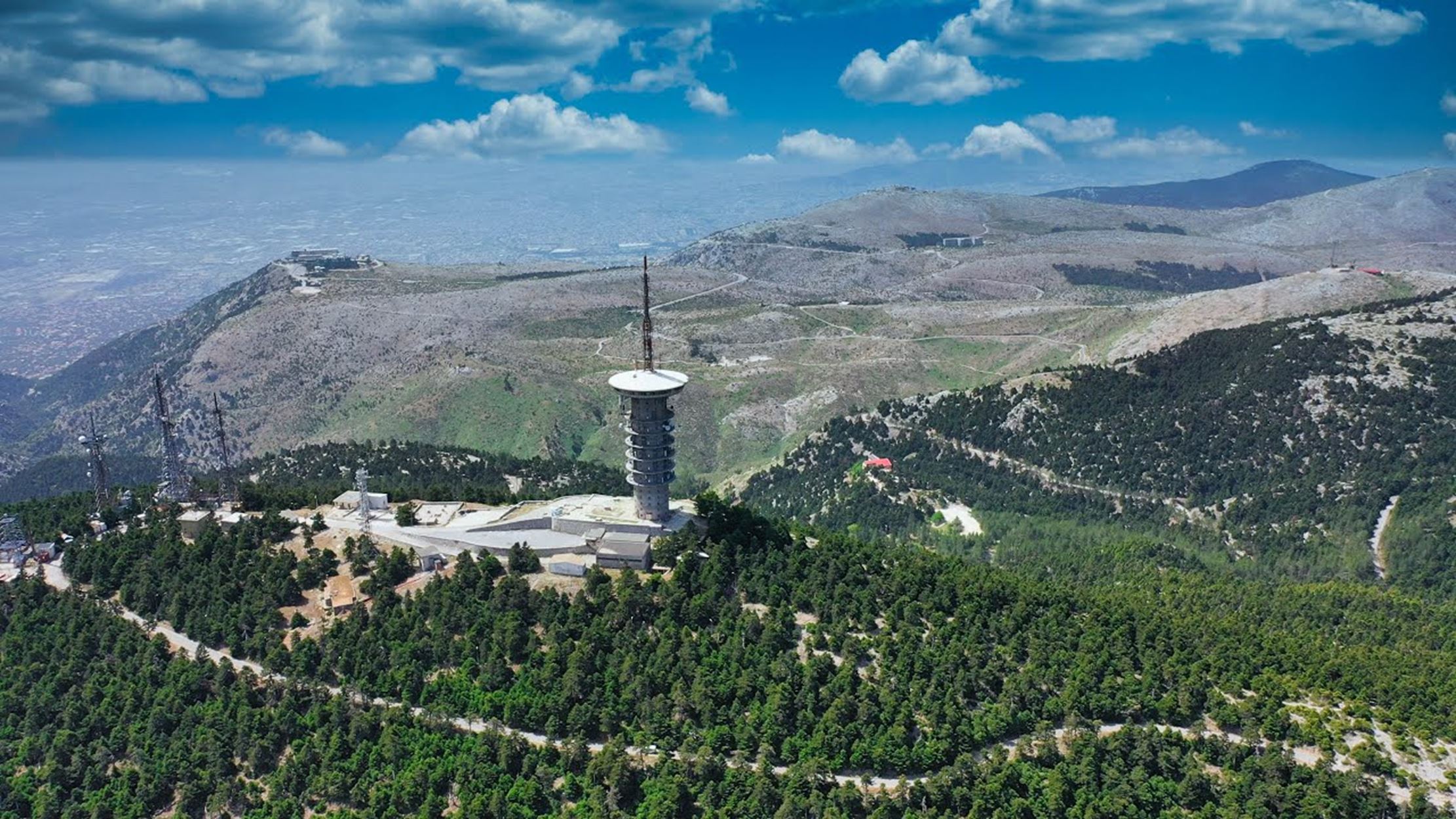 Πάρνηθα: Η σπάνια χλωρίδα και πανίδα που βρίσκεται συνεχώς υπό απειλή