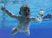 Nirvana: Μήνυση στο συγκρότημα για παιδική πορνογραφία στο άλμπουμ «Nevermind»