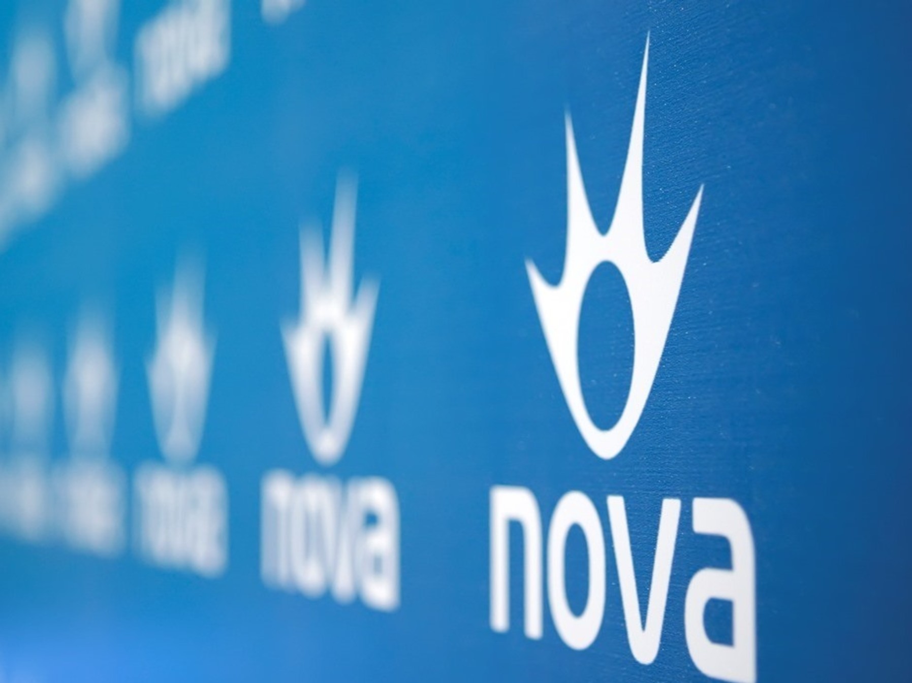 Nova: Στέκεται στο πλευρό των πυρόπληκτων
