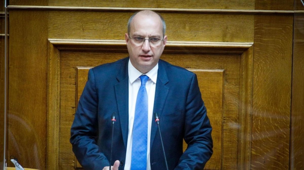 Ιωάννης Οικονόμου: Ποιος είναι ο νέος κυβερνητικός εκπρόσωπος