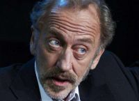 Παρά Πέντε: Δείτε τι δουλειά κάνει σήμερα ο πρωθυπουργός της σειράς