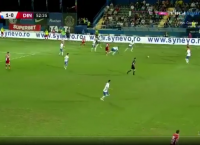 Ασύλληπτο γκολ πίσω από τη σέντρα στη Ρουμανία